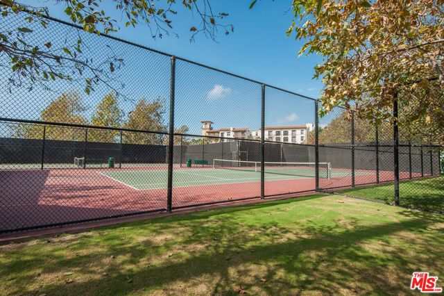 12698 Sandhill Lane 3, Los Angeles, CA 90094
