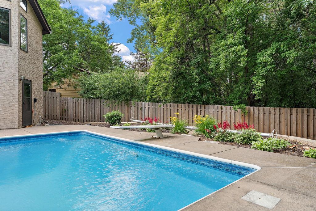 8030 Somerset Road, Woodbury, MN 55125 — photo 5