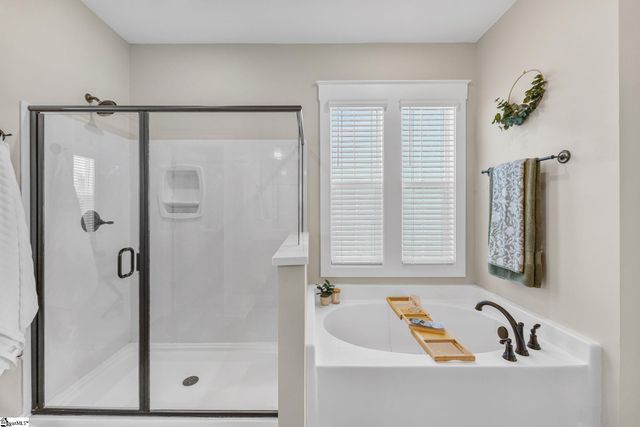 229 Durness Drive, Simpsonville, SC 29681