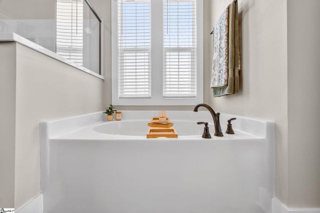 229 Durness Drive, Simpsonville, SC 29681