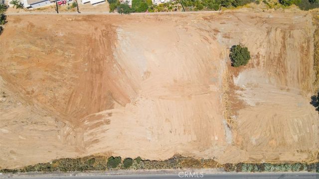 2 Jackson Ave, Murrieta, CA 92562