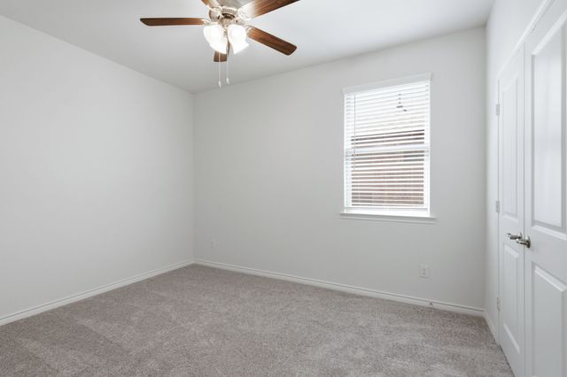 3250 Hunters Glen Drive, Aubrey, TX 76227