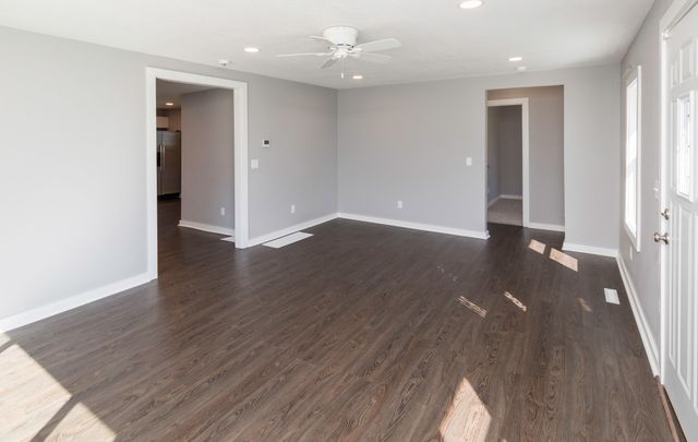 303 W 5th Street S, Newton, IA 50208