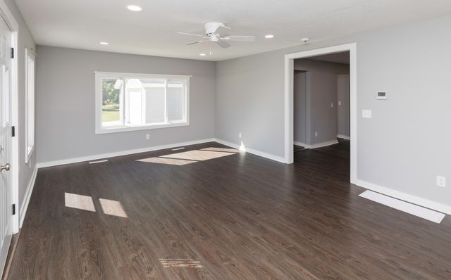 303 W 5th Street S, Newton, IA 50208