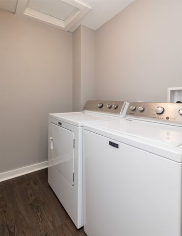 303 W 5th Street S, Newton, IA 50208