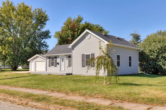 303 W 5th Street S, Newton, IA 50208