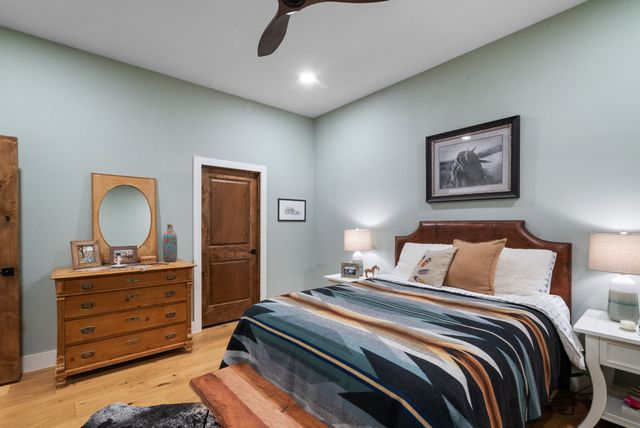 800 Fox Road, Millsap, TX 76066