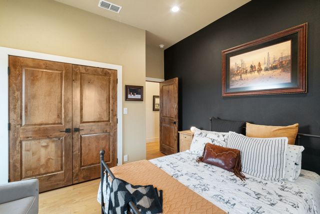 800 Fox Road, Millsap, TX 76066