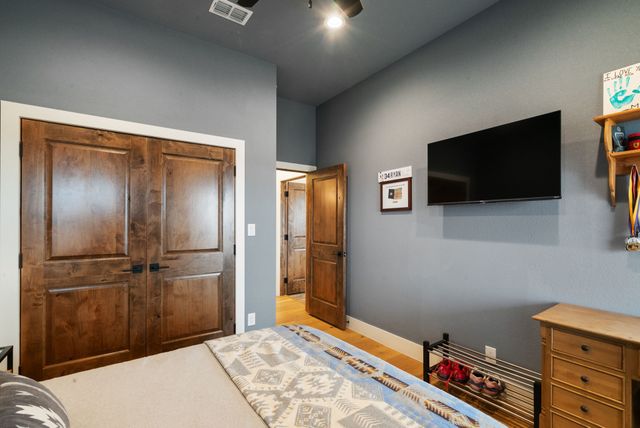 800 Fox Road, Millsap, TX 76066