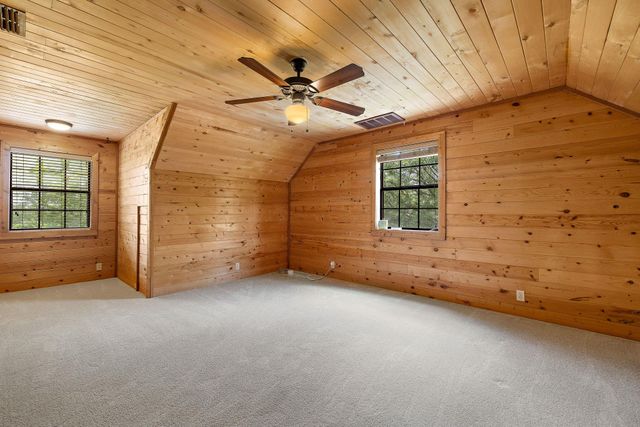 571 Balch RD, Elgin, TX 78621