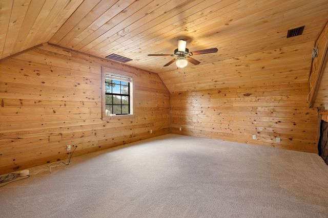 571 Balch RD, Elgin, TX 78621