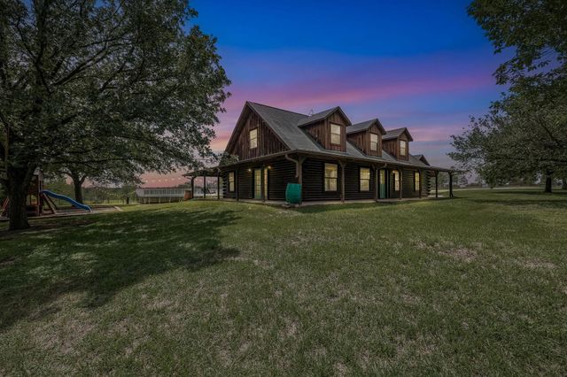 571 Balch RD, Elgin, TX 78621