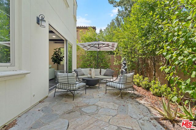 55 Suede, Irvine, CA 92602
