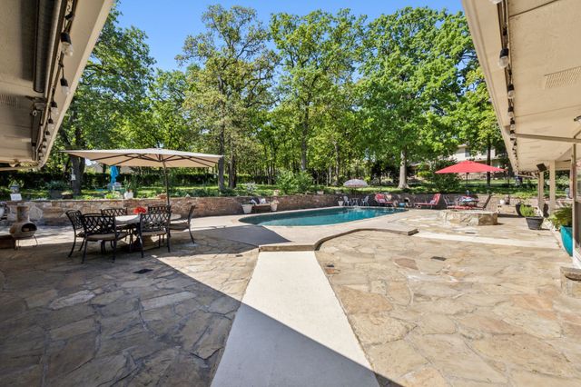 216 Eastwood Drive, Southlake, TX 76092