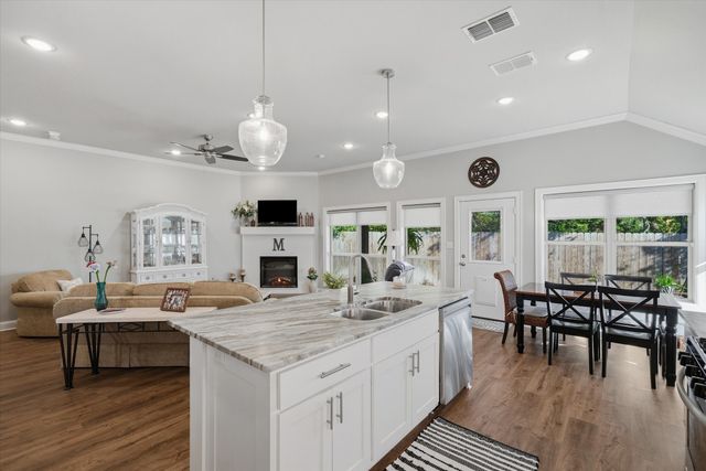 10059 Dayspring Drive, Flint, TX 75762