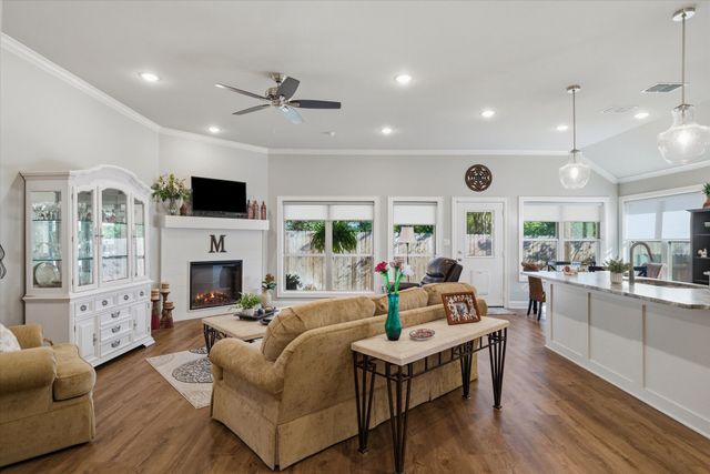 10059 Dayspring Drive, Flint, TX 75762