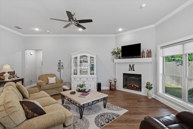 10059 Dayspring Drive, Flint, TX 75762