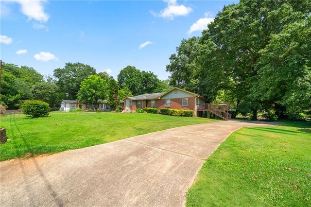 2205 Loring Court, Decatur, GA 30032
