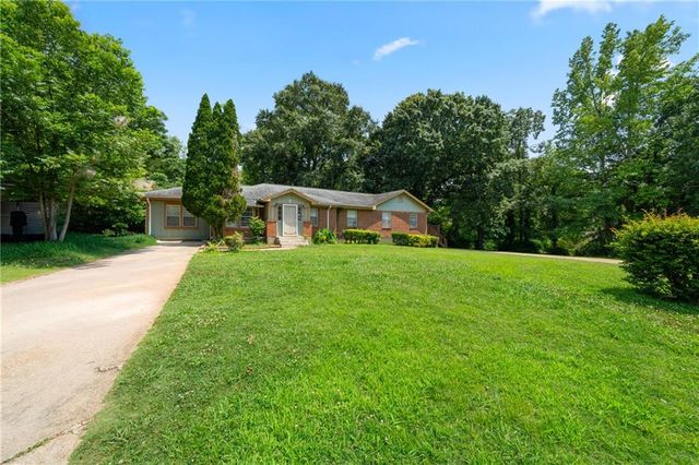 2205 Loring Court, Decatur, GA 30032