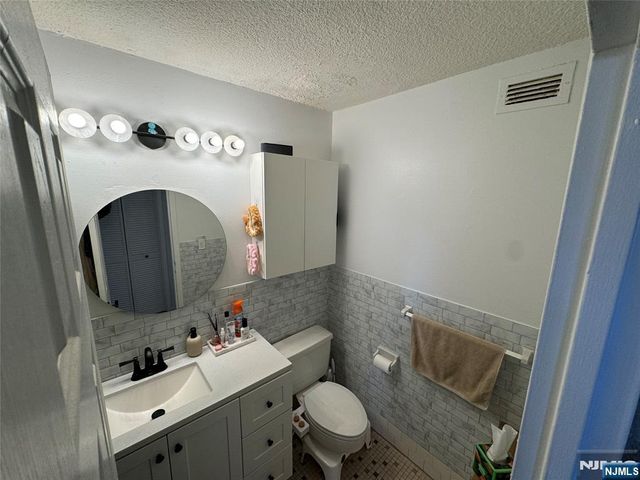 1590 Anderson Avenue 2F, Fort Lee, NJ 07024