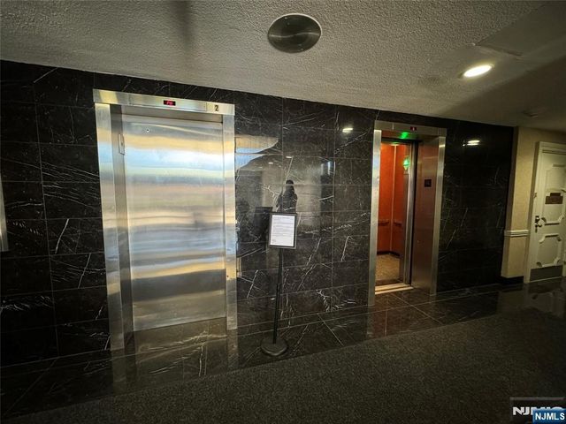 1590 Anderson Avenue 2F, Fort Lee, NJ 07024