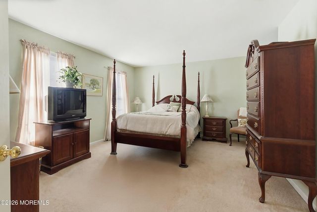 15 Benjamin Court, Barnegat, NJ 08005