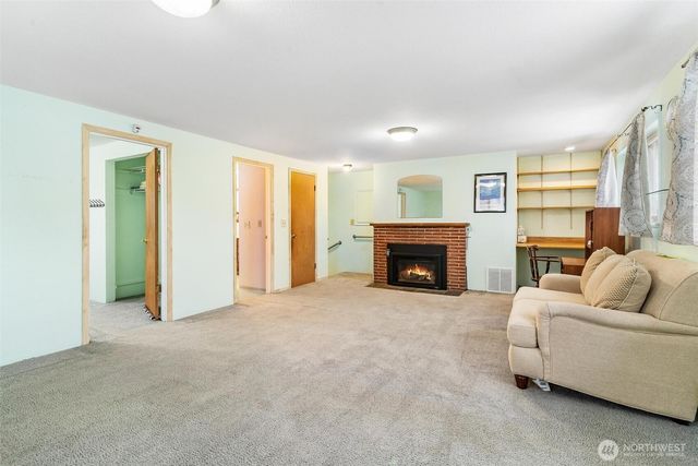 22804 105th Place SE, Kent, WA 98031