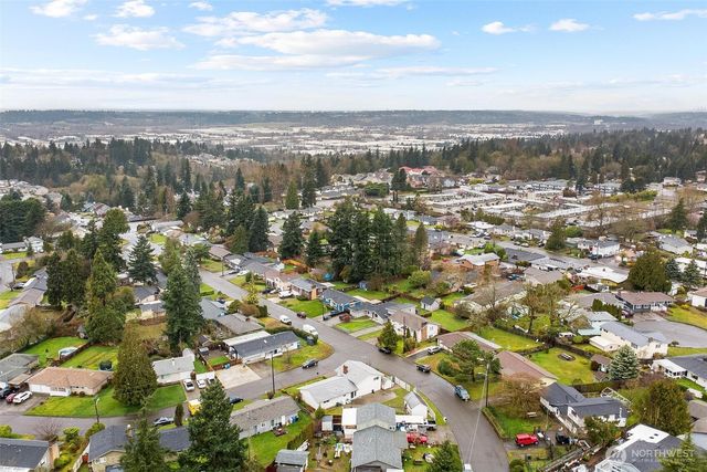 22804 105th Place SE, Kent, WA 98031