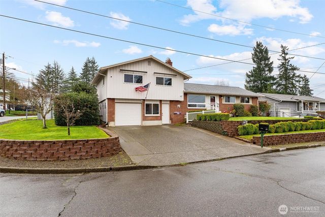 22804 105th Place SE, Kent, WA 98031