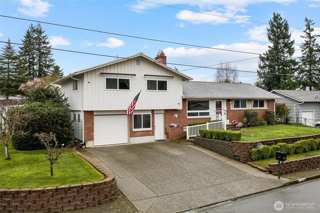 22804 105th Place SE, Kent, WA 98031