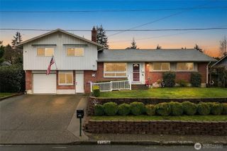 22804 105th Place SE, Kent, WA 98031