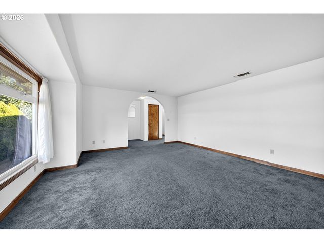 1521 RANCH Rd, Reedsport, OR 97467