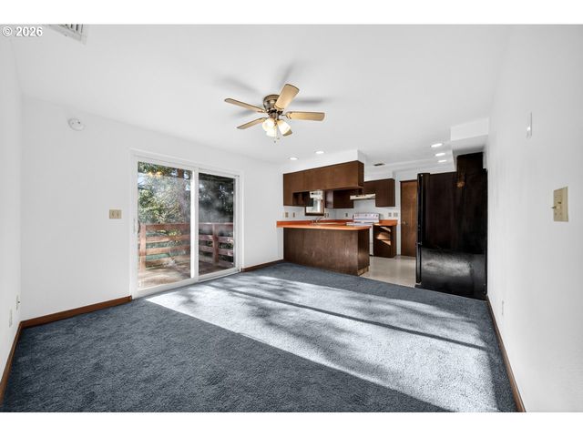 1521 RANCH Rd, Reedsport, OR 97467