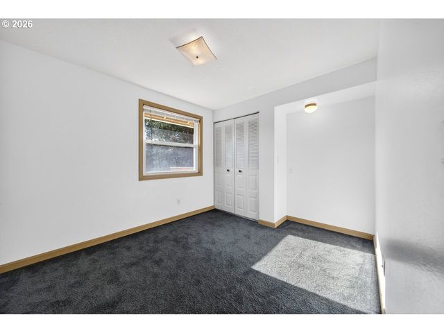 1521 RANCH Rd, Reedsport, OR 97467