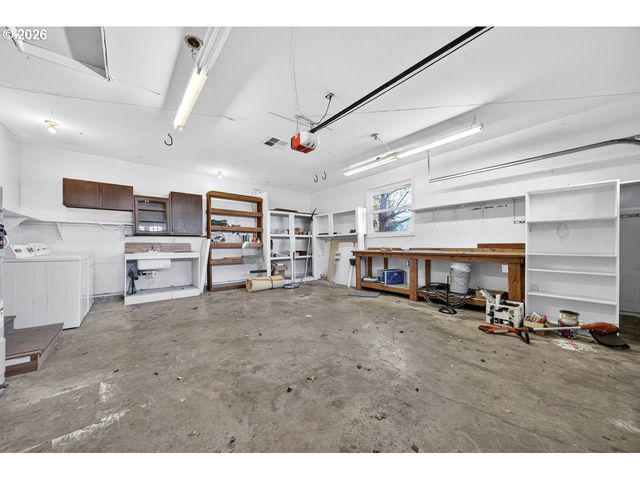 1521 RANCH Rd, Reedsport, OR 97467