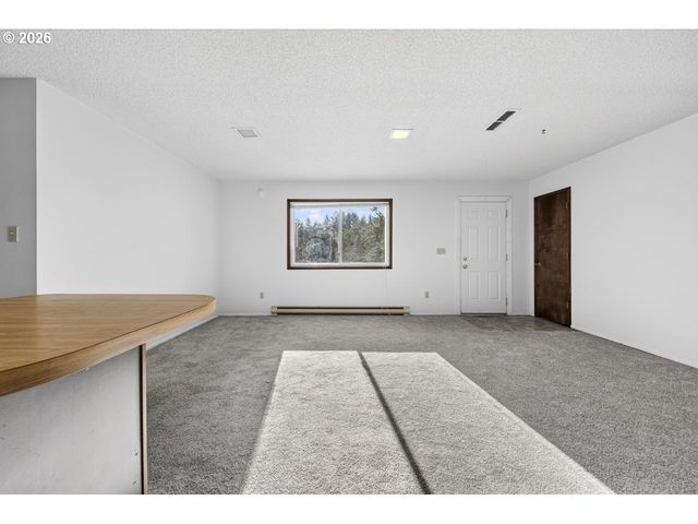 1521 RANCH Rd, Reedsport, OR 97467