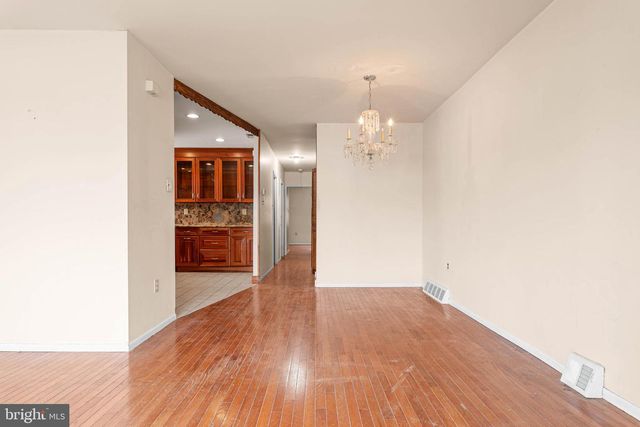 9400 FRANKFORD AVE, Philadelphia, PA 19114