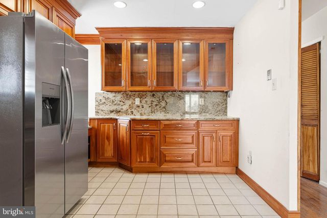 9400 FRANKFORD AVE, Philadelphia, PA 19114