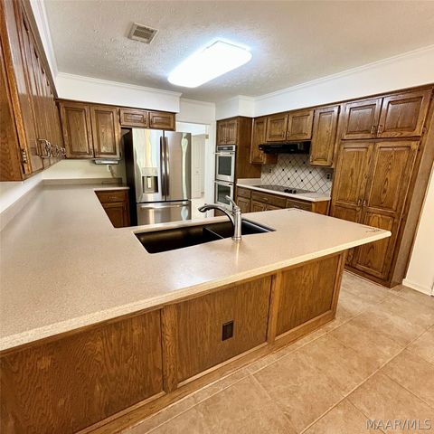 35 New Bingham Drive, Wetumpka, AL 36093