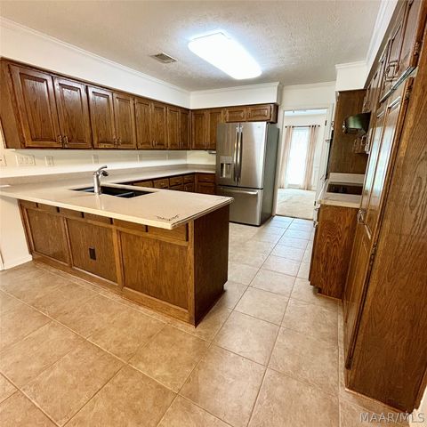 35 New Bingham Drive, Wetumpka, AL 36093