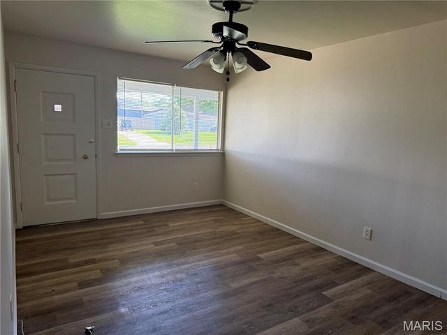 651 Southwell Lane, Florissant, MO 63031