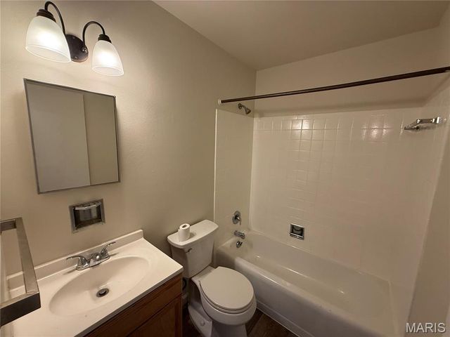 651 Southwell Lane, Florissant, MO 63031