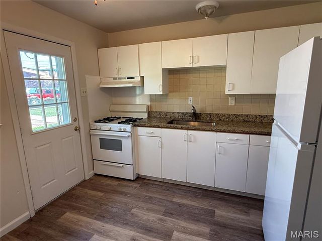 651 Southwell Lane, Florissant, MO 63031