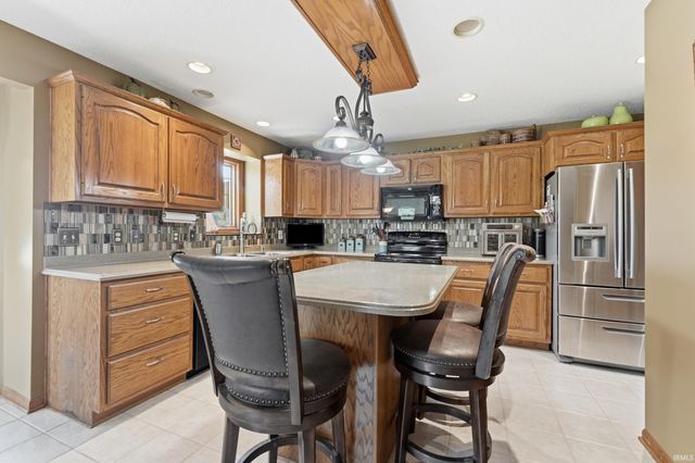 6116 Treasure Cove, Fort Wayne, IN 46835