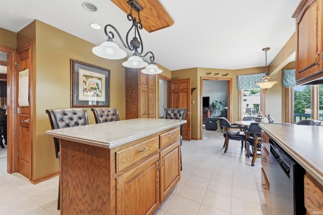 6116 Treasure Cove, Fort Wayne, IN 46835
