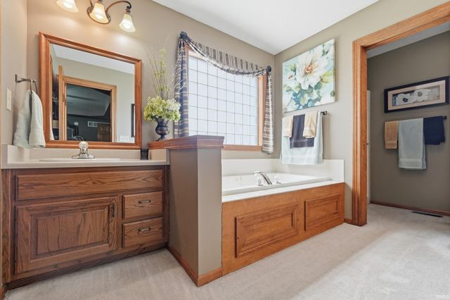 6116 Treasure Cove, Fort Wayne, IN 46835