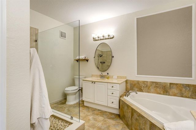 2730 VIA TIVOLI 334B, Clearwater, FL 33764