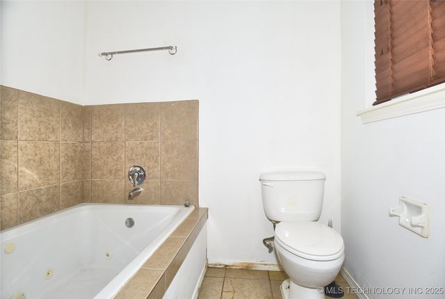 5353 S 33rd West Avenue, Tulsa, OK 74107