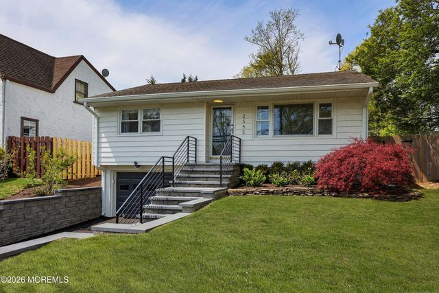 2555 Algonkin Trail, Manasquan, NJ 08736