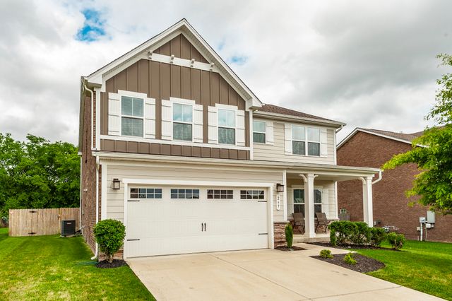 269 Grassy Glen Dr, Gallatin, TN 37066